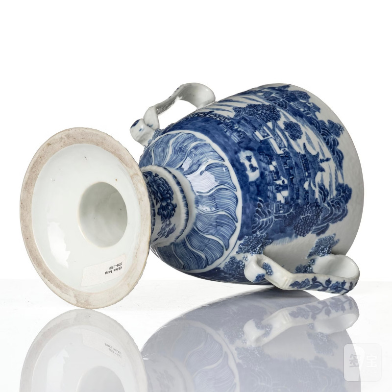 A large blue and white 'landscape' goblet with cover, - 图9